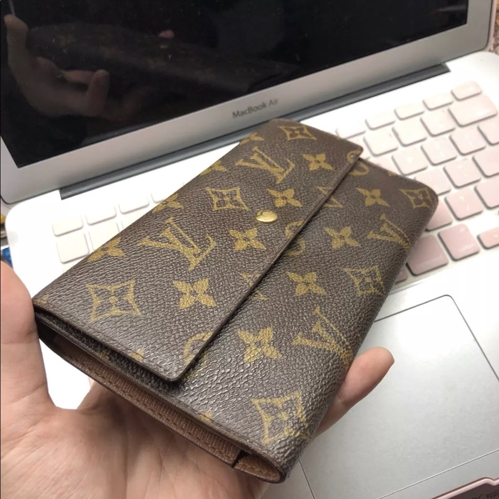 Not for sale!Lovis Vuitton vintage women’s wallet